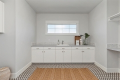 28-Laundry-Room